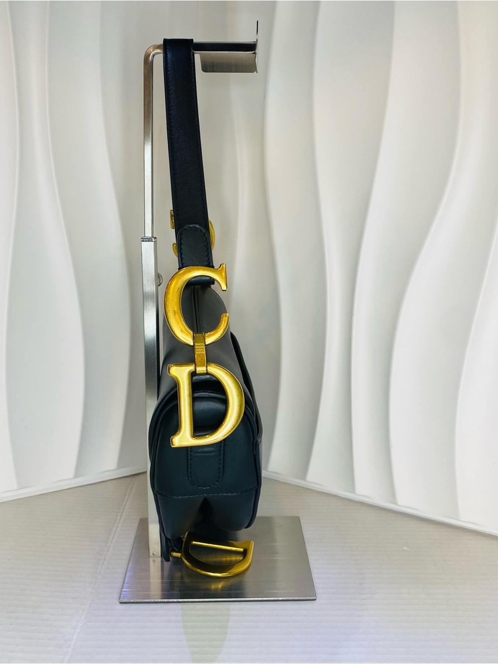 Dior Black Saddle Shoulder Bag with Gold 'D' Charm - Picture 4 of 13